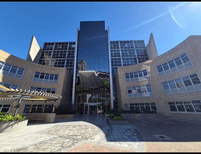 100M² OFFICE TO LET IN SANDTON CENTRAL